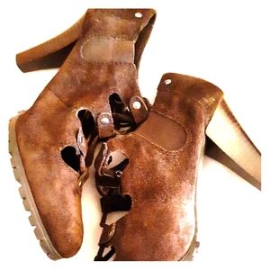 Brown Enzo Angiolini ankle boots